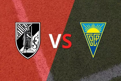 Vitória Guimarães defeats Estoril by 3 to 2.