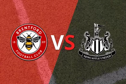Inicia el partido entre Brentford y Newcastle United