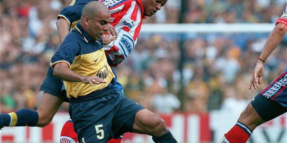 Mauricio 'Chicho' Serna lleg&oacute; a Boca Juniors en 1998 y pudo darse el gusto de ganar dos t&iacute;tulos seguidos, la Copa Libertadores y la Copa Intercontinental.