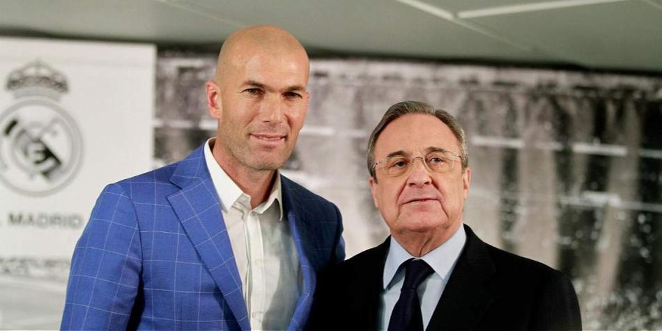 Zidane, junto a Florentino, en su presentación como DT de Real Madrid.