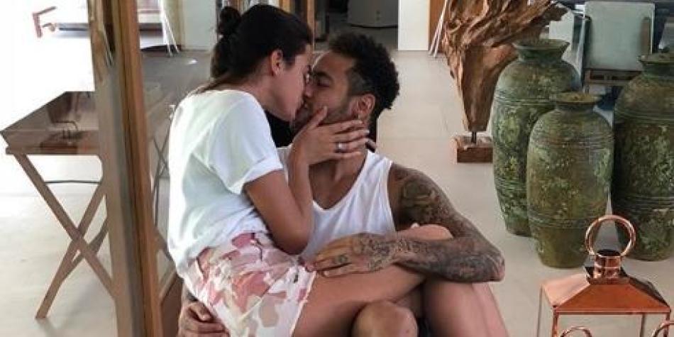Neymar y su novia