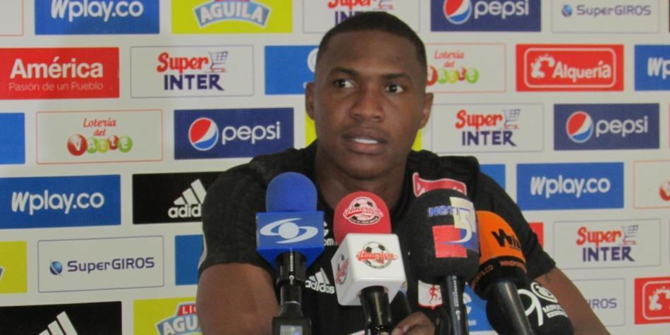 Carlos Bejarano en rueda de prensa.