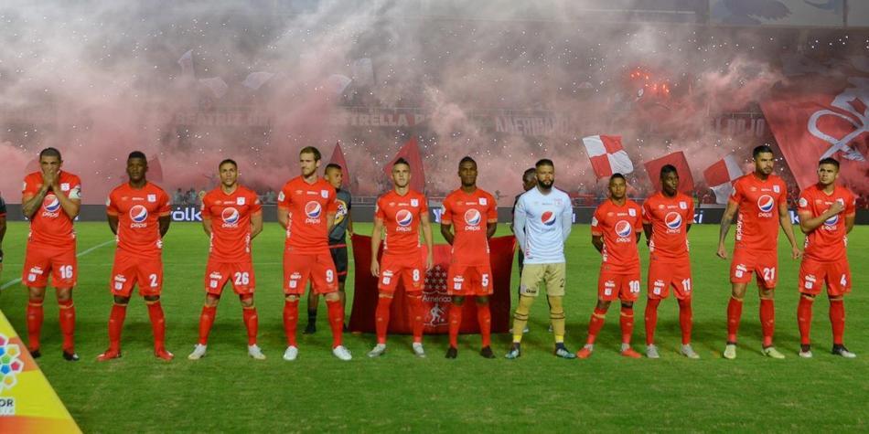 América