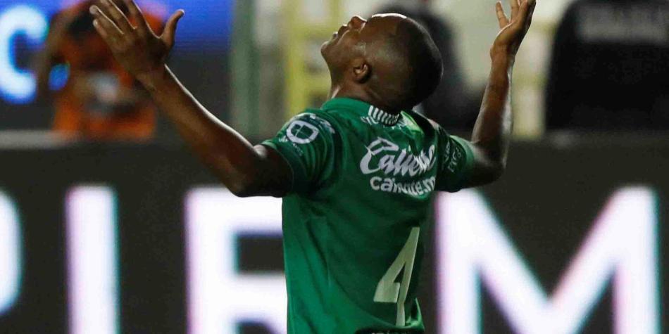 Andrés Mosquera - León