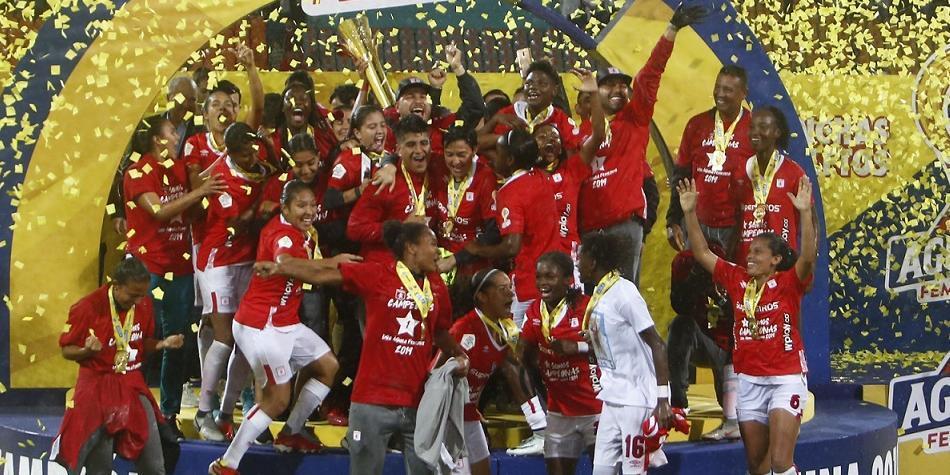 América femenino
