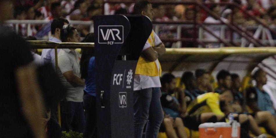 VAR Liga Águila