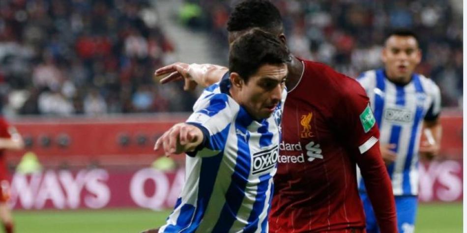 Stefan Medina, en Liverpool vs Monterrey