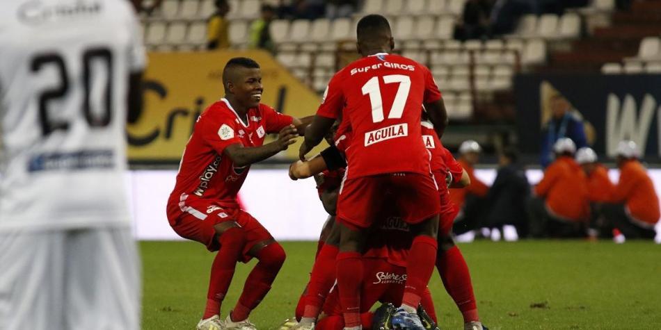 América