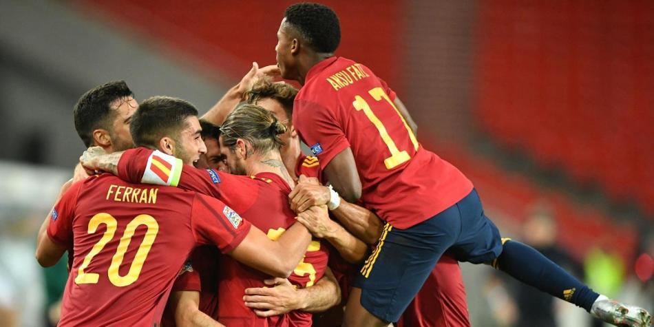 Uefa Nations League Alemania Vs Espana 1 1 Foto Himnos Jugadores Distanciados Tendencia Selecciones Nacionales Futbolred