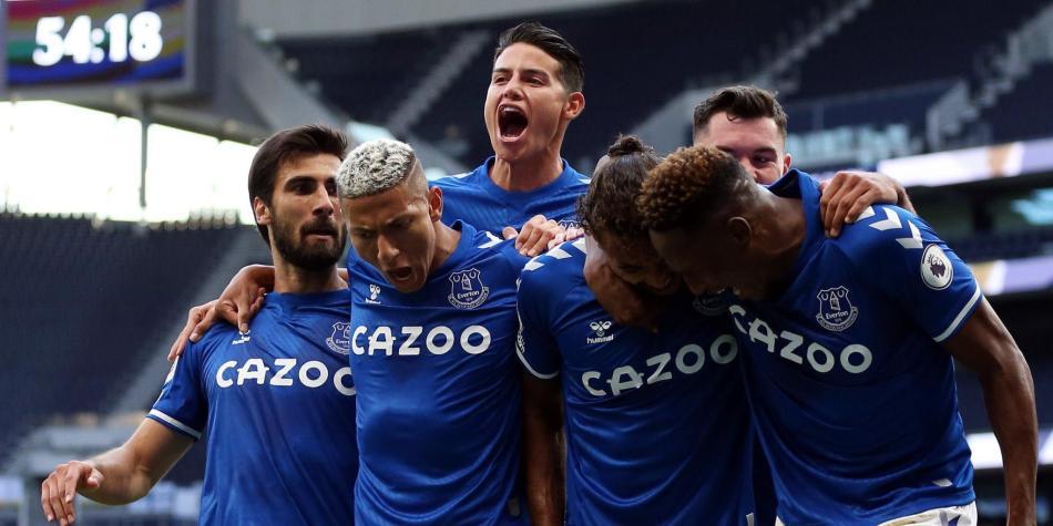 Everton Vs Salford City Dia Hora Y En Donde Ver Por Television James Rodriguez Everton Colombianos En El Exterior Futbolred