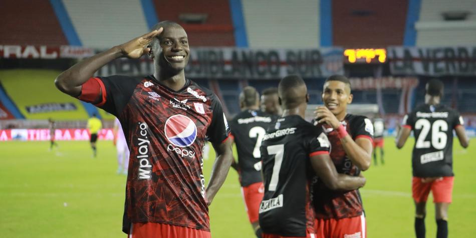 Adrián Ramos América