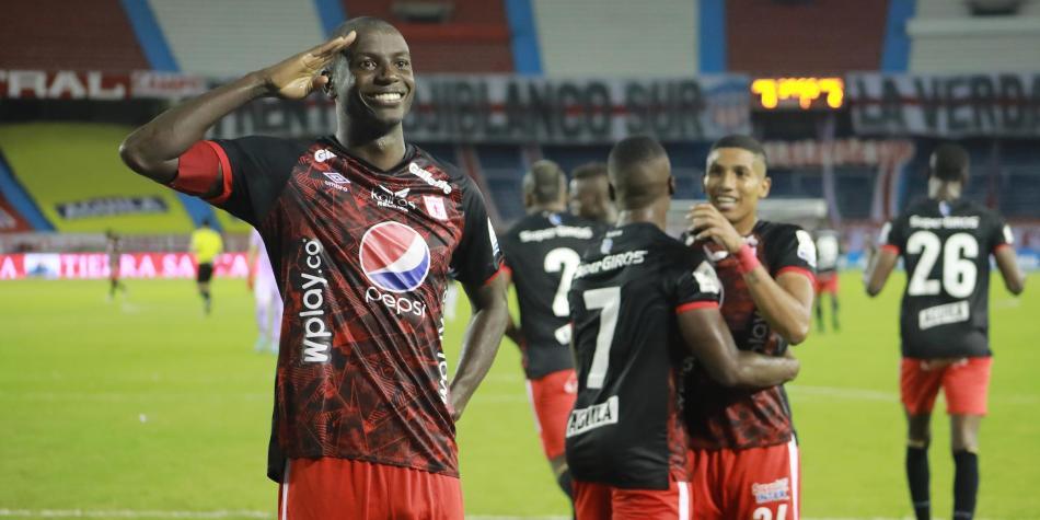 Adrián Ramos América