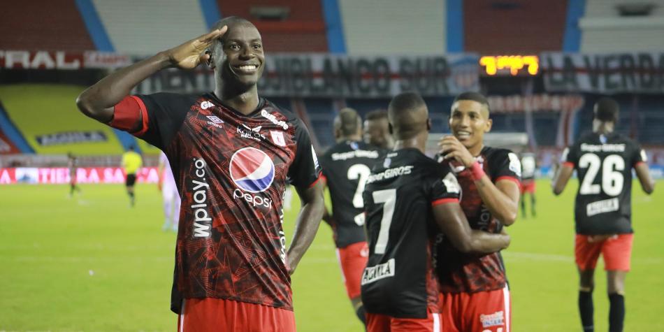 Adrián Ramos América