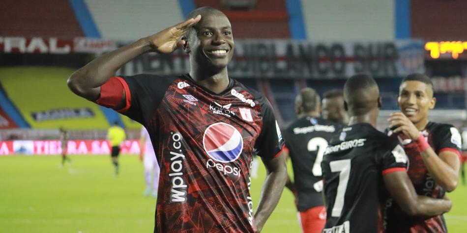 Adrián Ramos América