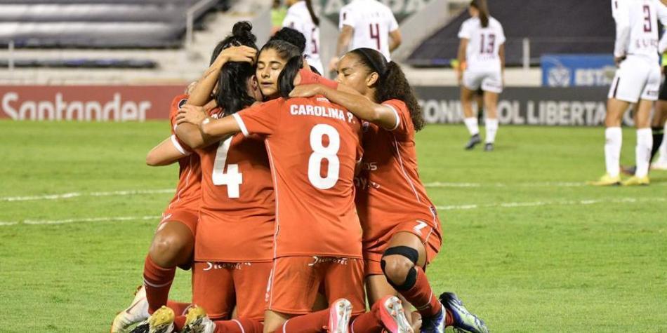América femenino