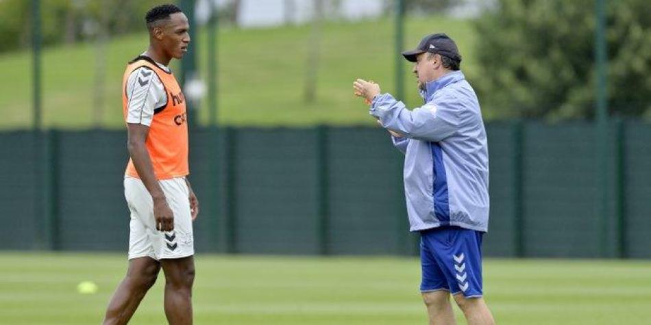 Yerry Mina con Rafa Benítez