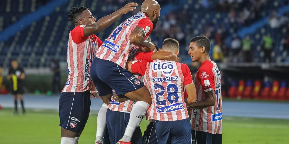 Junior vs Pereira