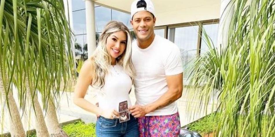Hulk y Camila Angelo