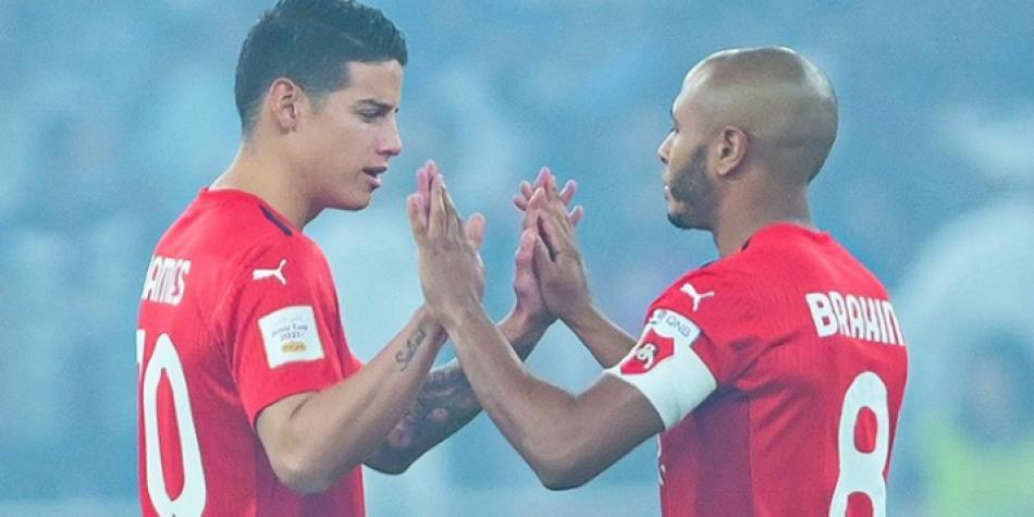 James Rodríguez y Yacine Brahimi.
