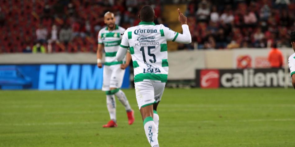 Harold Preciado con Santos Laguna