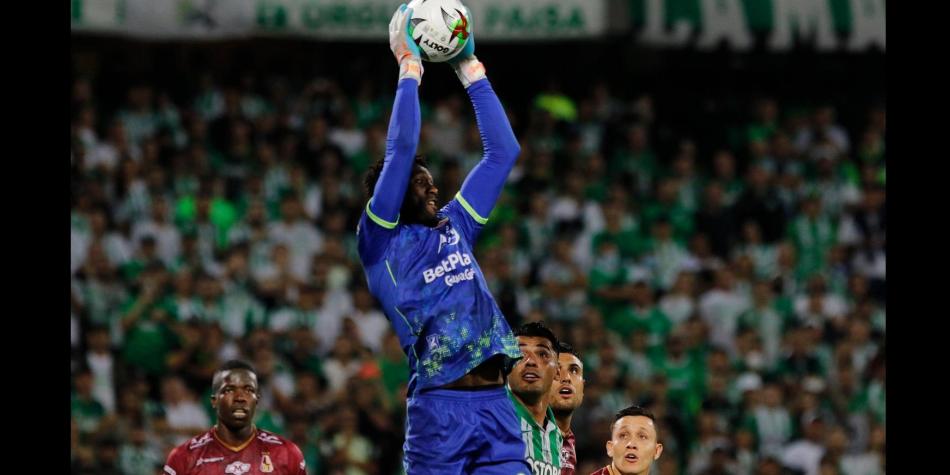 Alexander Domínguez