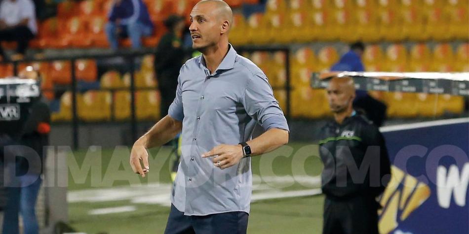David González