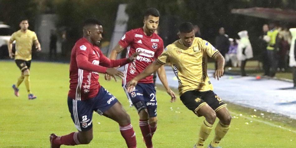 Águilas Doradas vs Medellín