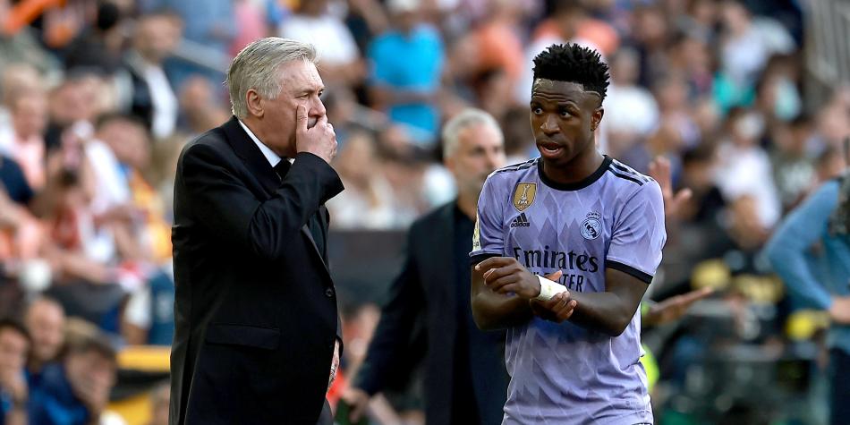 Carlo Ancelotti y Vinicius