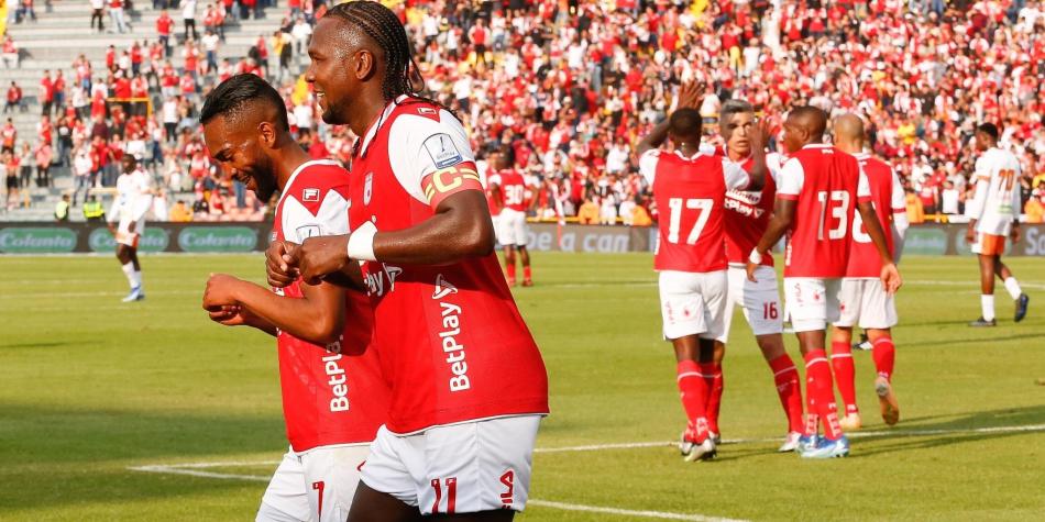 Hugo Rodallega celebra gol con Santa Fe