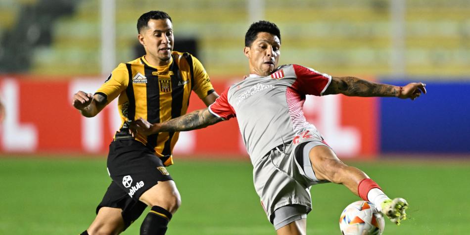 The Strongest vs. Estudiantes