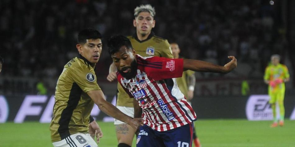 Junior vs Colo Colo