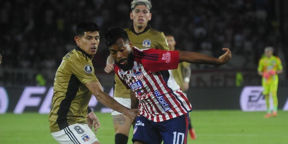 Junior vs Colo Colo