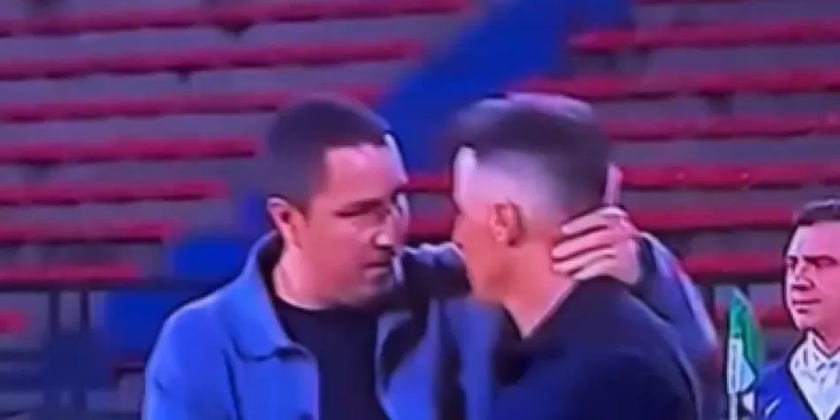 Efraín Juárez y Pablo Peirano