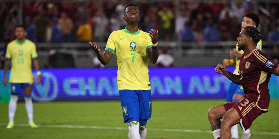 Vinicius en Venezuela vs Brasil