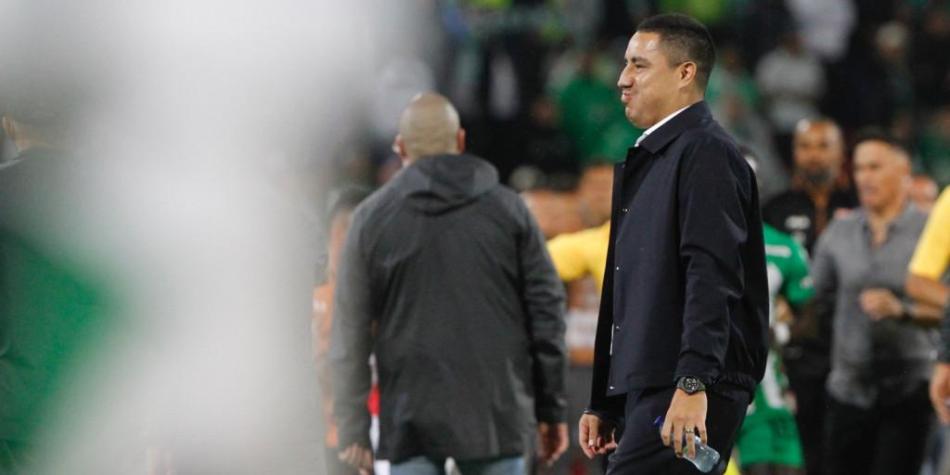 Efraín Juárez, expulsado en Nacional vs Santa Fe