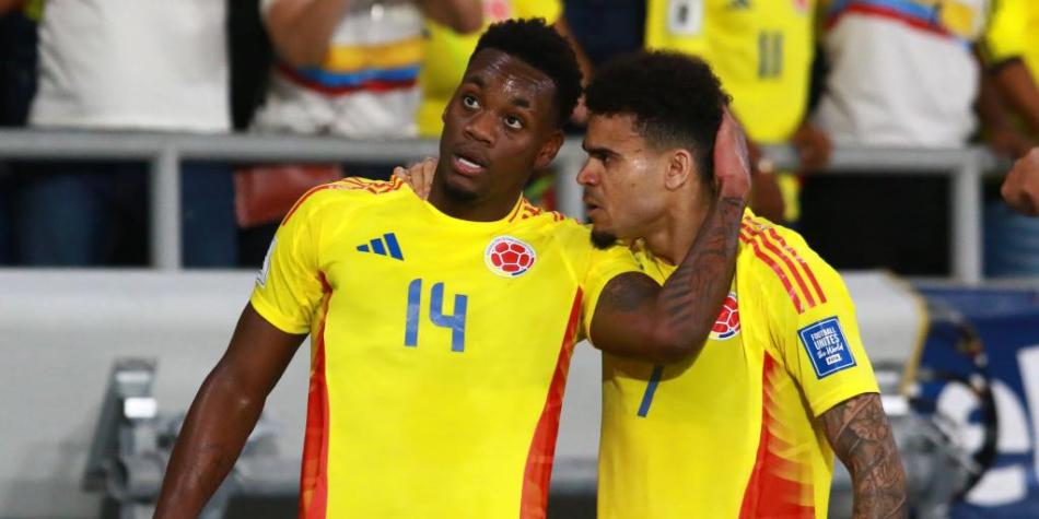 Durán y Díaz celebran en Colombia vs Paraguay
