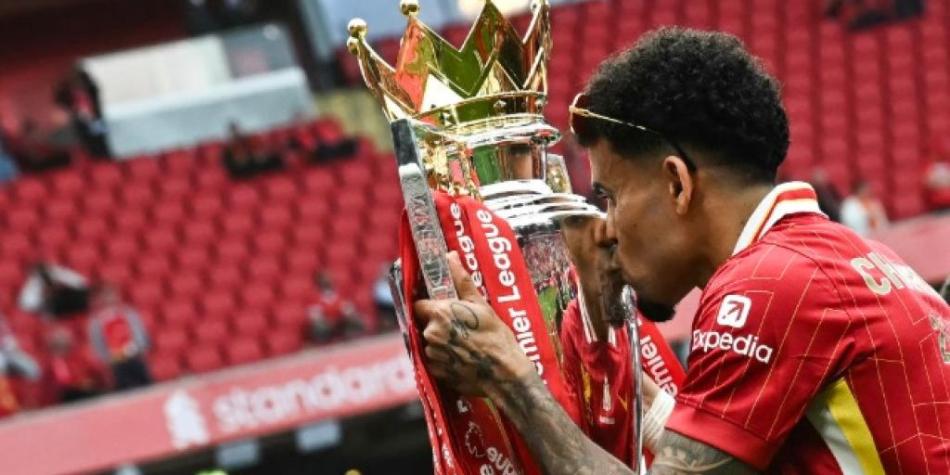 Luis Díaz, campeón de Premier League con Liverpool