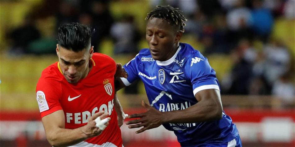 El delantero tuvo pocas opciones de gol para festejar este sábado.
