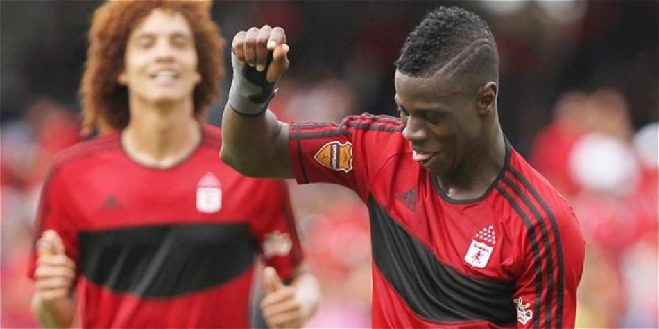 El delantero jugó con los escarlatas en la B del fútbol colombiano.
