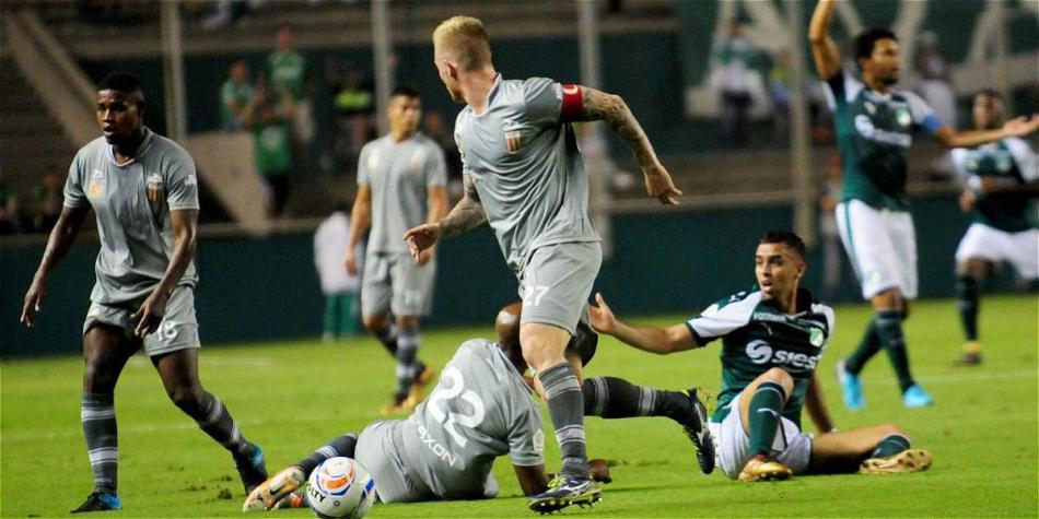 Los verdes y naranjas, de grises, no anotaron gol.
