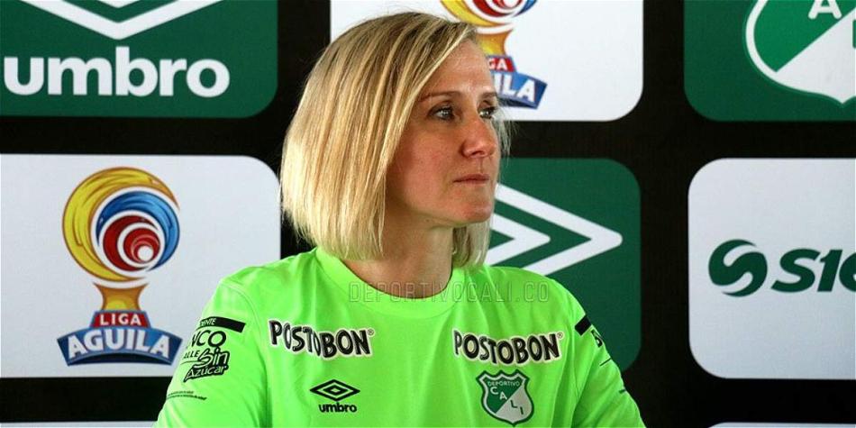 Amalia Revuelta Candón, Licenciada en Master en Psicología de La Actividad Física y el Deporte.