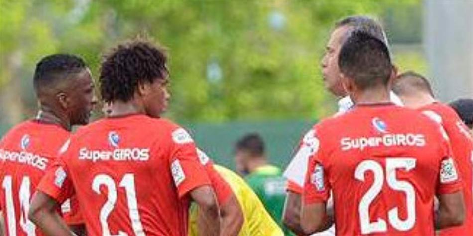 América acumula cuatro partidos sin conocer la victoria.