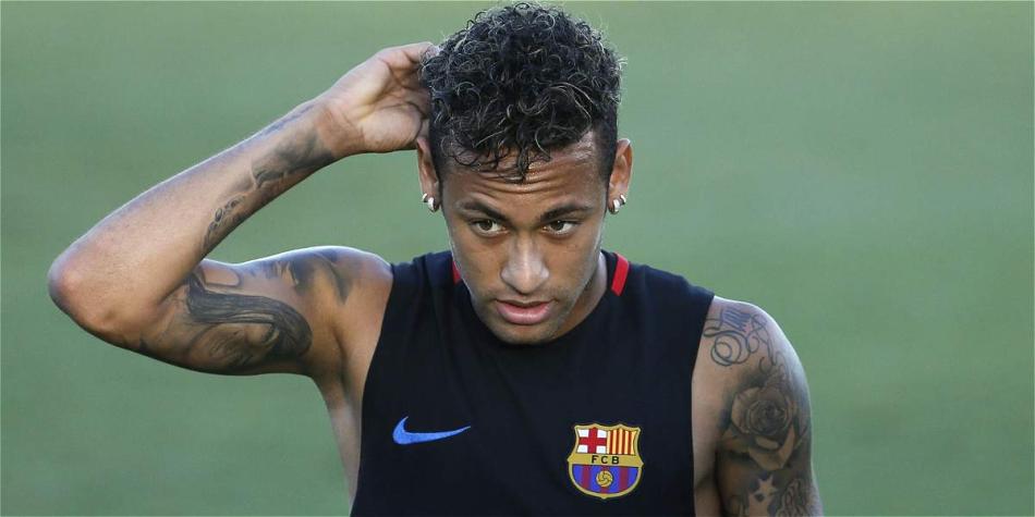 Con esta tensa disputa en la práctica del Barcelona, dicen que se acerca la salida del brasileño al PSG.