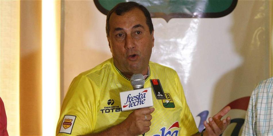 Héctor Fernando García presentó carta de renuncia.