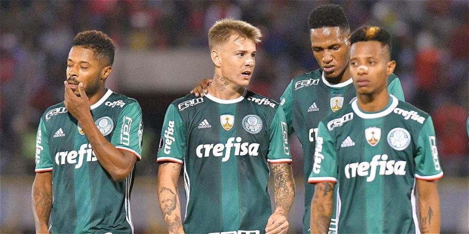 Así se retiraron los jugadores del Palmeiras tras caer con Jorge Wilstermann.