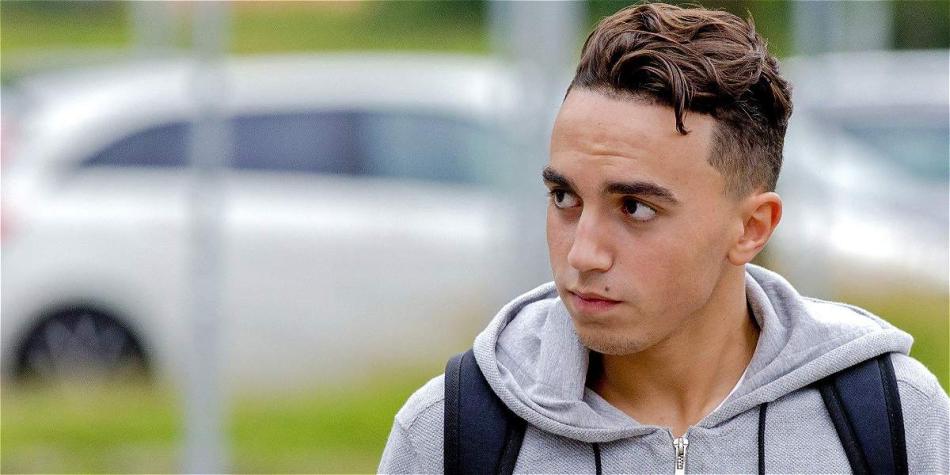 Nouri nació en Amsterdam y es descendiente marroquí.