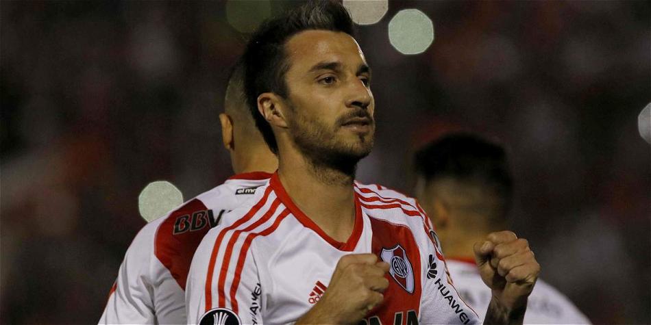 Ignacio Scocco debutó con gol en el equipo de la banda cruzada.