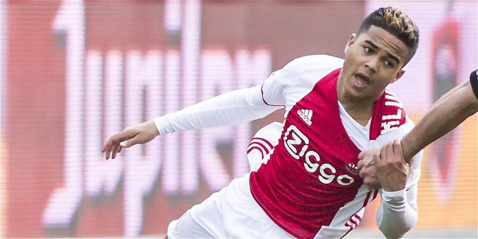 El juvenil jugador sigue los pasos de goleador de su padre.