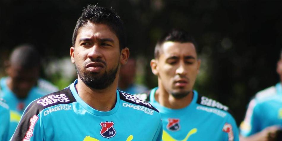 Christian Marrugo (izq.), capitán del Medellín.