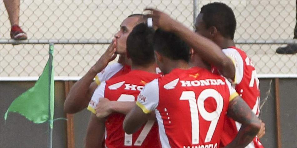 El gol del volante bogotano puede ser clave en la clasificación de Santa Fe en Copa Suramericana.